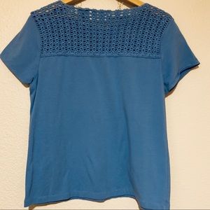 PRETTY LIZ CLAIBORNE TOP ♥️